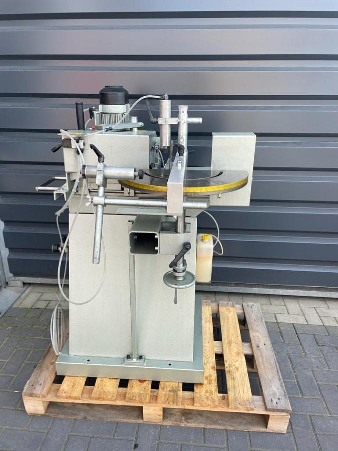 Used POLE MILLING MACHINE GRAULE AKF 6/250 YEAR 2013