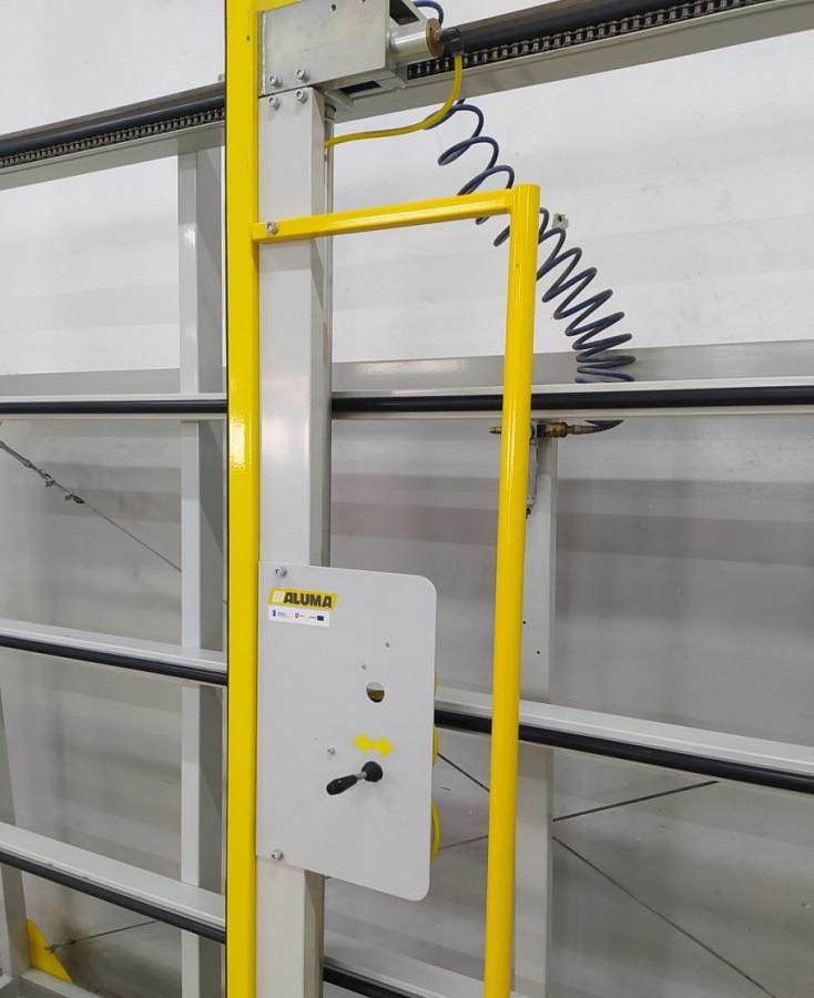 Used INSPECTION AND GLAZING PRESS ALUMA FIXUS S