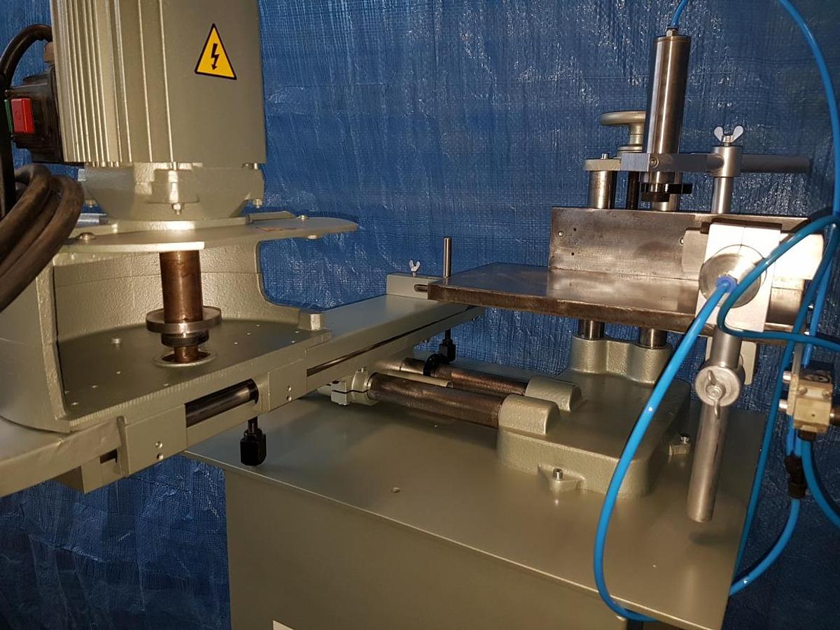 Used POLE MILLING MACHINE GRAULE AKF 4 / 250