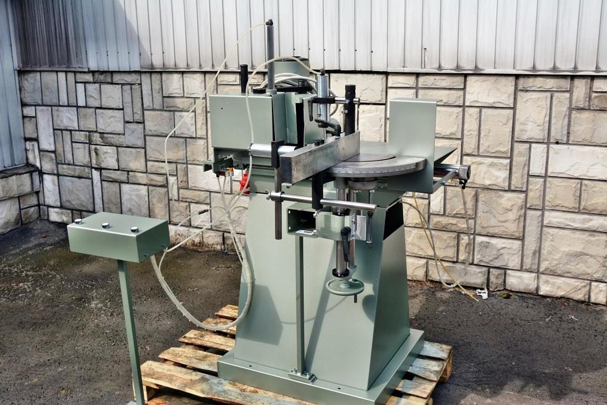 Used AUTOMATIC POST MILLING MACHINE GRAULE AKF 6/250
