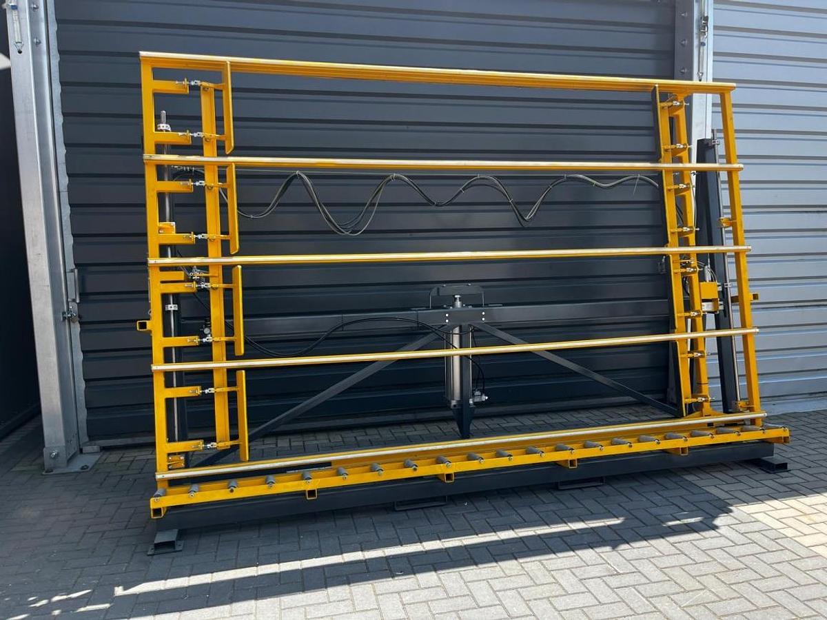 Used GLAZING CONTROL PRESS GK PRODUCT TYPE PSK -01/A YEAR 2009