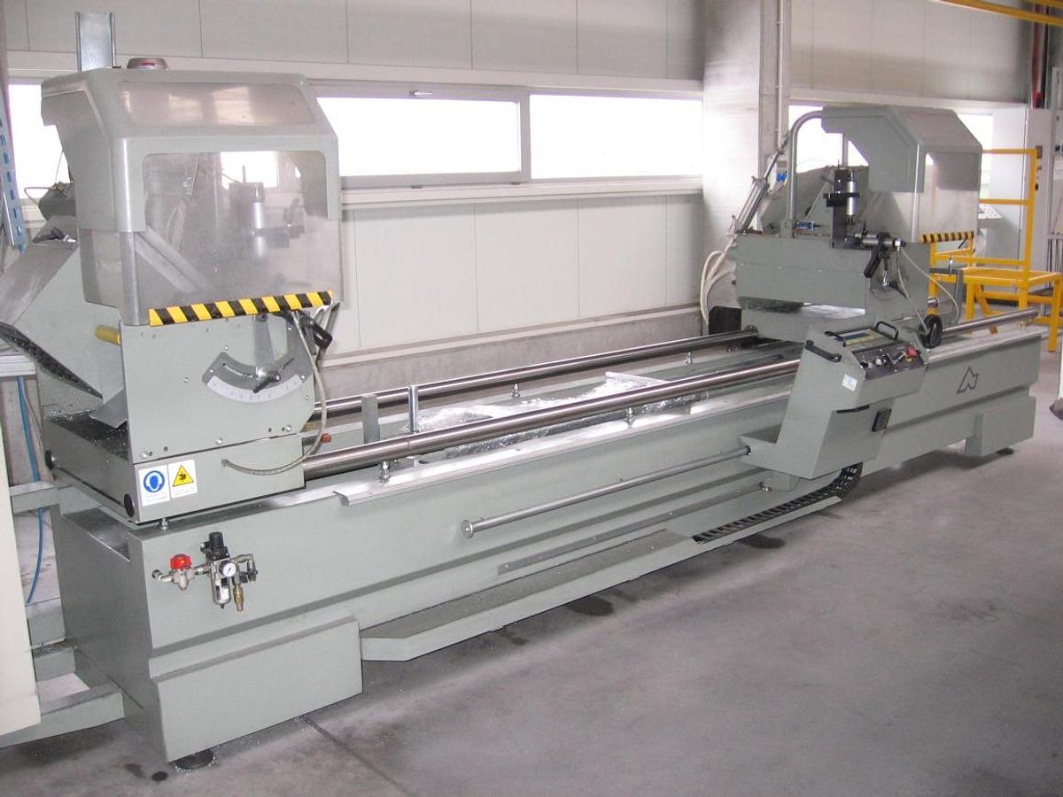 Used DOUBLE-HEAD AUTOMATIC SAW EMMEGI / ALUMA CLASSIC MAGIC 500 YEAR 2010