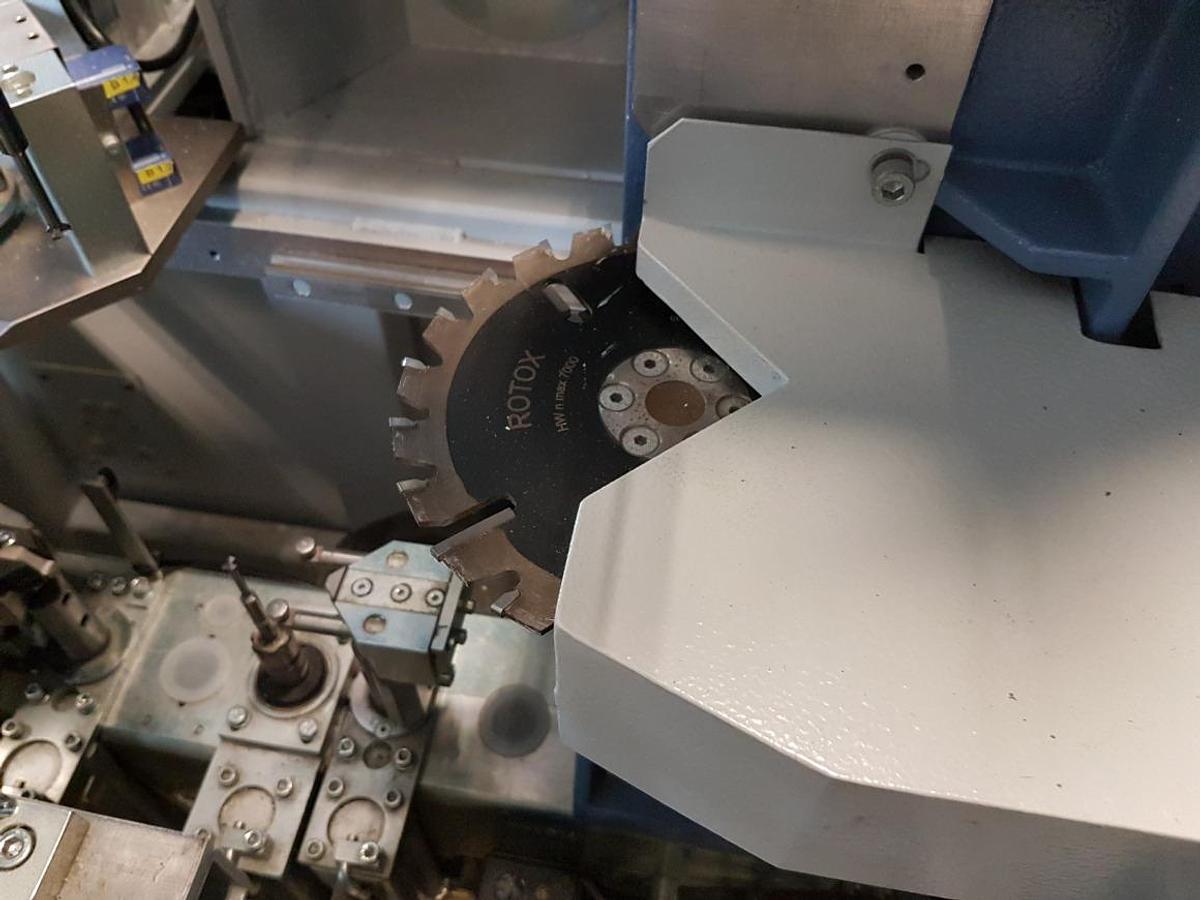 Używane OCZYSZCZARKA CNC DO NAROŻY ROTOX EPA 472  ROK 2012