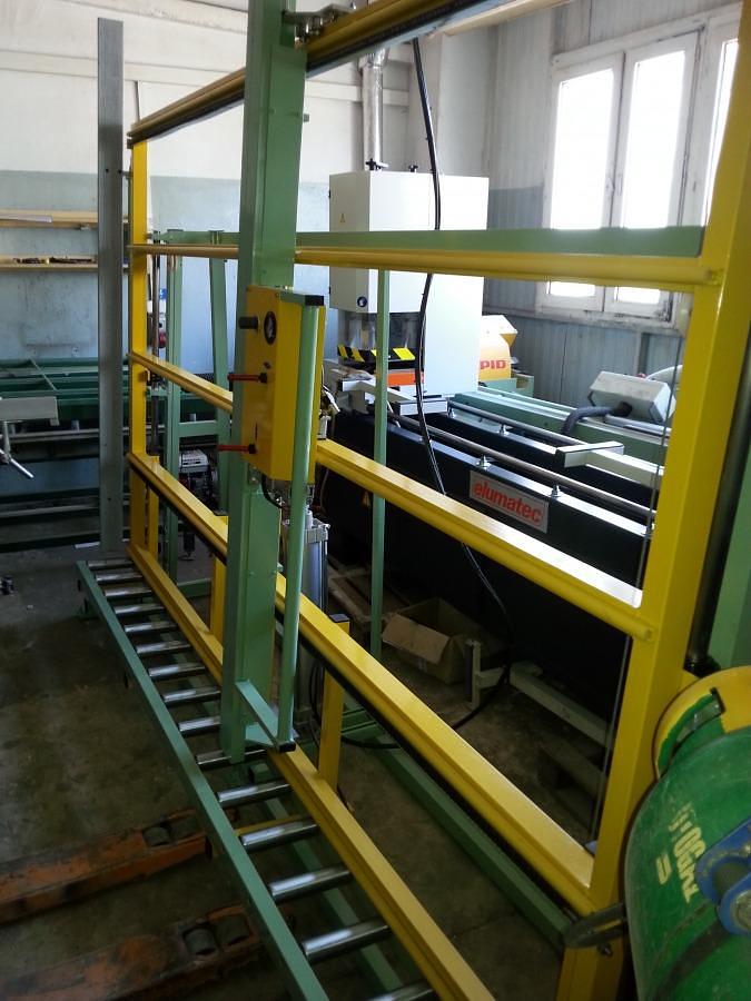 Used EDER-MULLER INSPECTION AND GLAZING PRESS DIM. 300 / 220 YEAR 1998