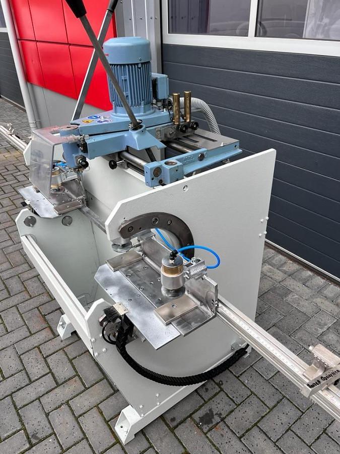 Used MILLING AND COPYING MACHINE ROTOX KF 347 YEAR 2000