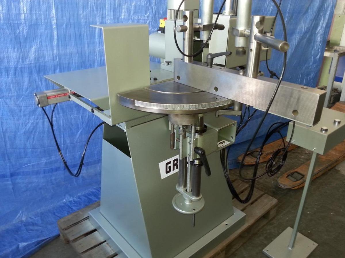 Używane FREZARKA DO SŁUPKA AUTOMATYCZNA GRAULE AKF 6/250