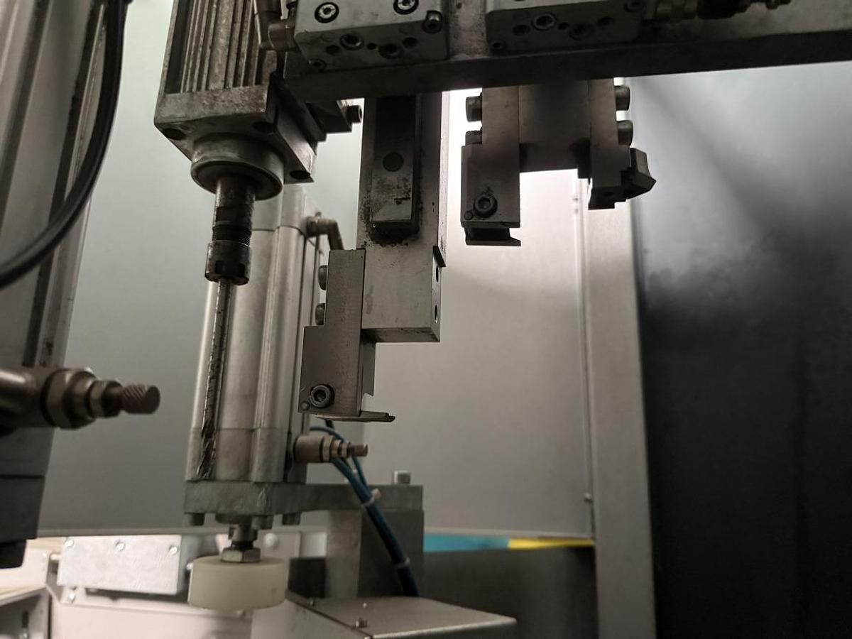 Used CNC BLAST MACHINE KMW APH - LA YEAR 2005