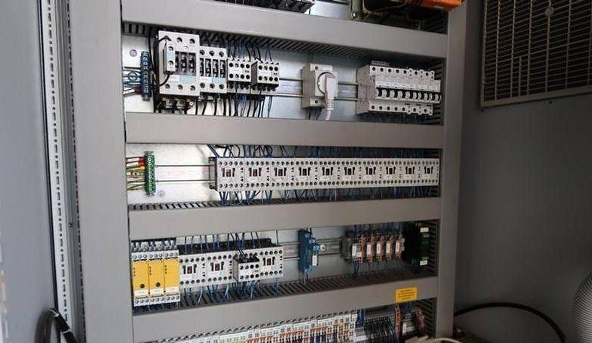Używane CENTRUM OBRÓBCZE SCHUCO PBX AL 7200 ROK 2010