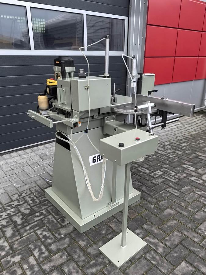 Used AUTOMATIC POST MILLING MACHINE GRAULE AKF 6/250