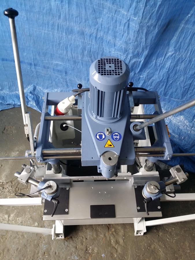 Used ROTOX KF 341 MILLING MACHINE 2006