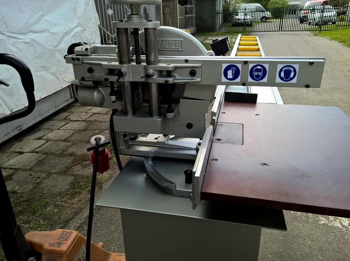 Used SINGLE HEAD GRAULE SAW ZS 85 NS FOR PVC AL AND WOOD + ELECTRONIC GAUGE WITH ELGO ROLLER CONVEYOR YEAR 1996 (TABLE YEAR 2006)
