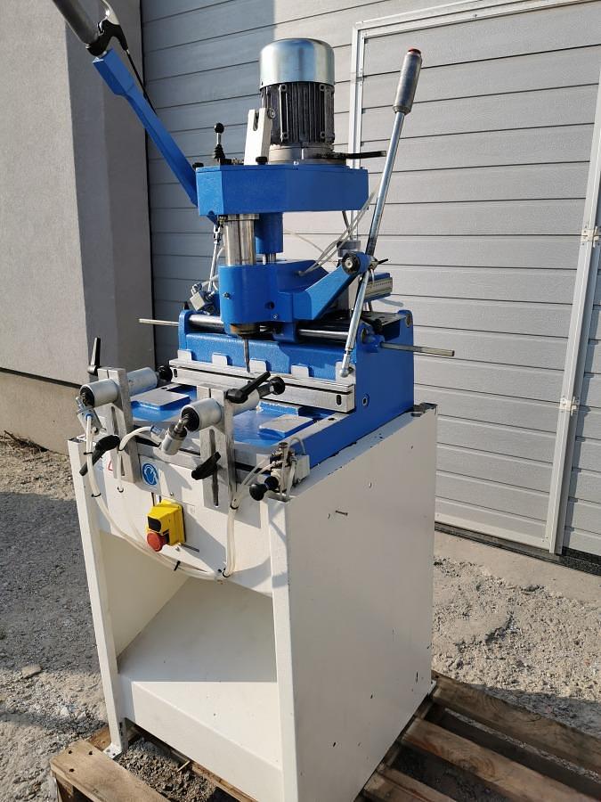 Used MECAL FR 810 MILLING AND COPYING MACHINE YEAR 2008