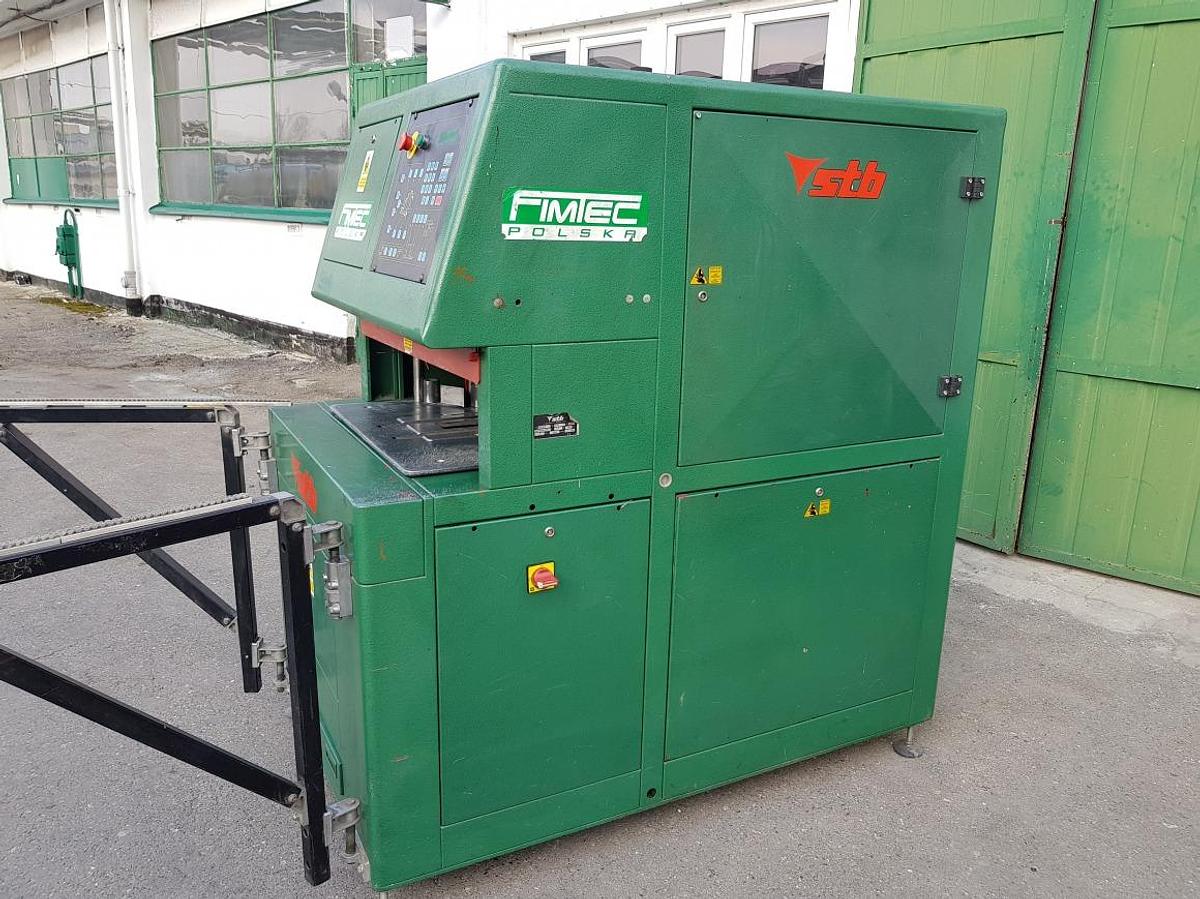 Używane OCZYSZCZARKA DO NAROŻY STB WPBF 4 ROK 1999