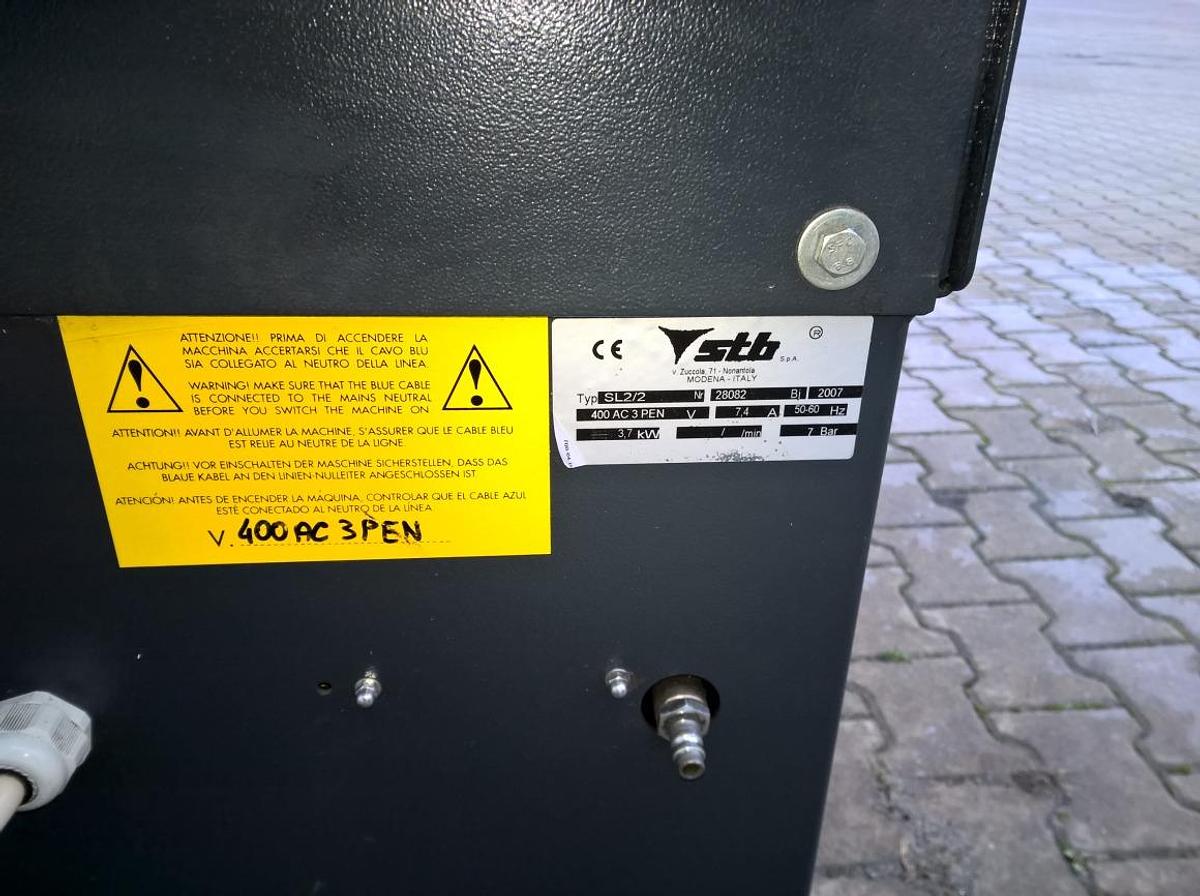 Używane ZGRZEWARKA DWUGŁOWICOWA STB SL2/2 ROK 2007.