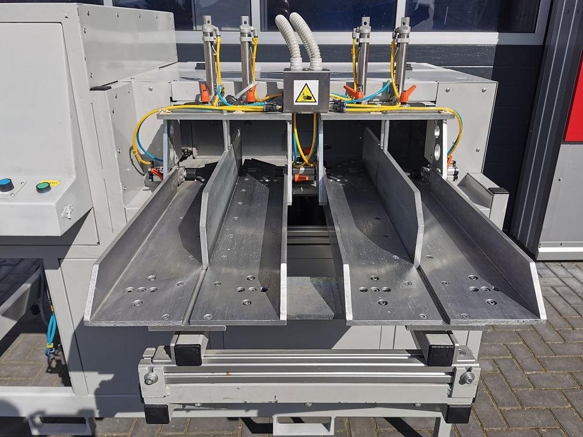 Used SHARPENER , GASKET CUTTER URBAN DFM - 200/4 YEAR 2016