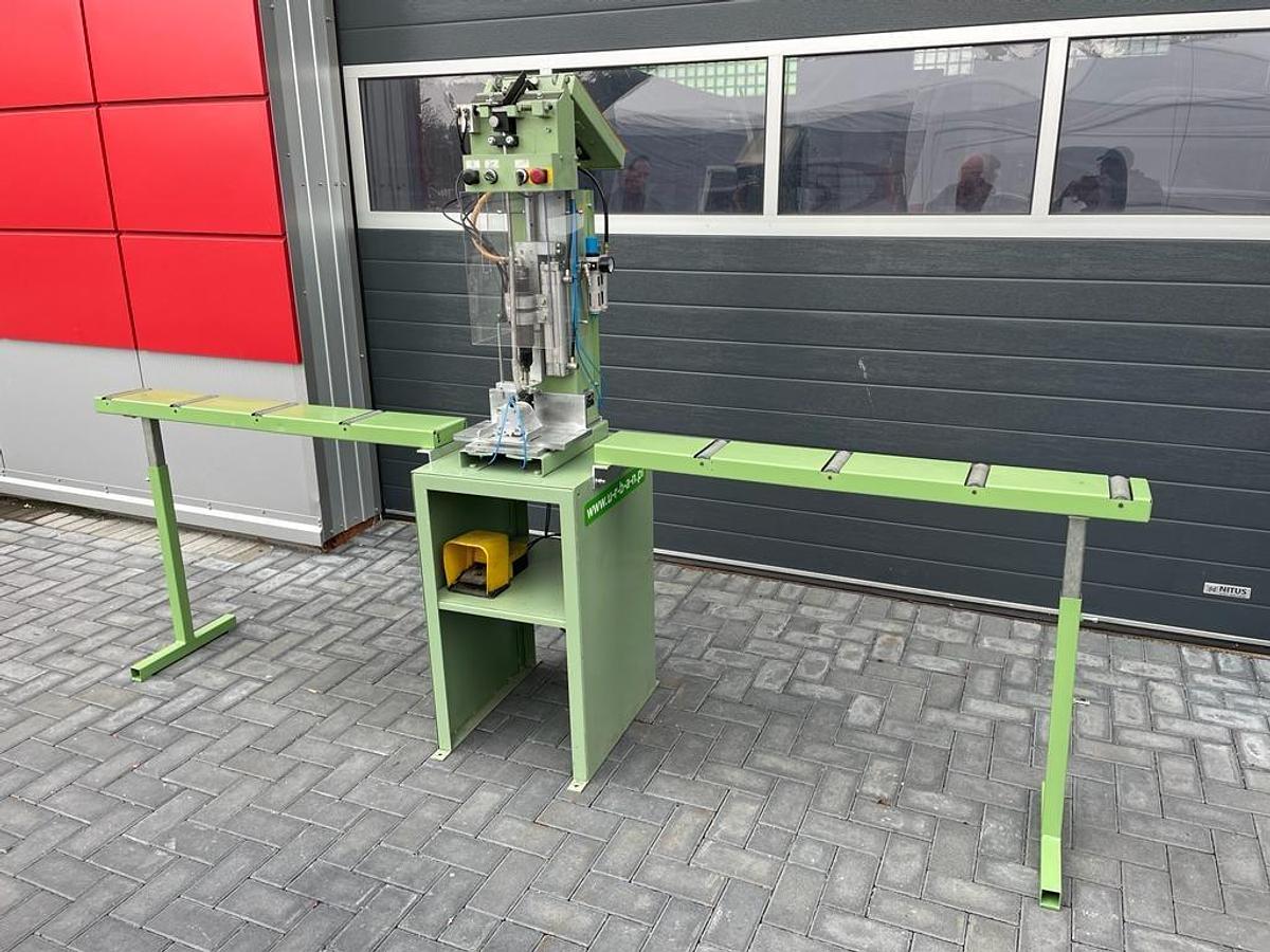 Używane WKRĘTARKA DO WZMOCNIEŃ URBAN DS 1700 ROK 2008