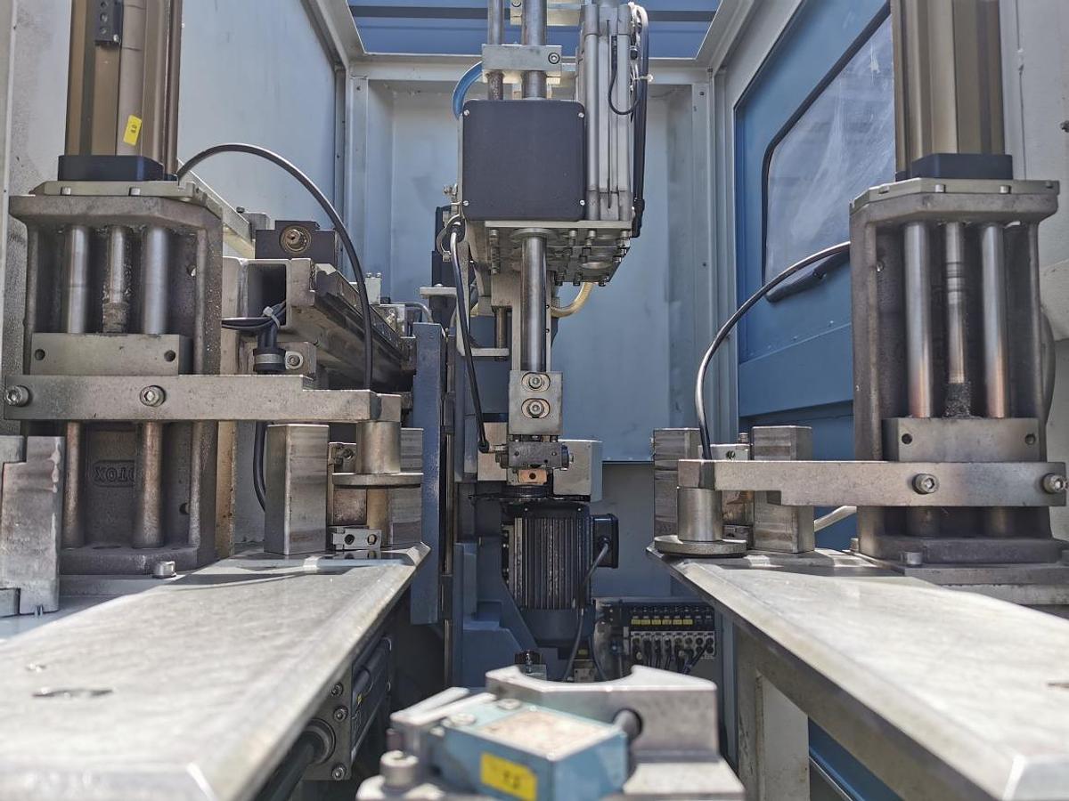 Used CNC CLEANING MACHINE ROTOX EPA 470 YEAR 2004