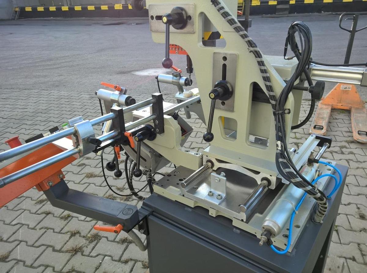 Used DRAIN MILLING MACHINE AUTOMATIC ELUMATEC WSF 76/00