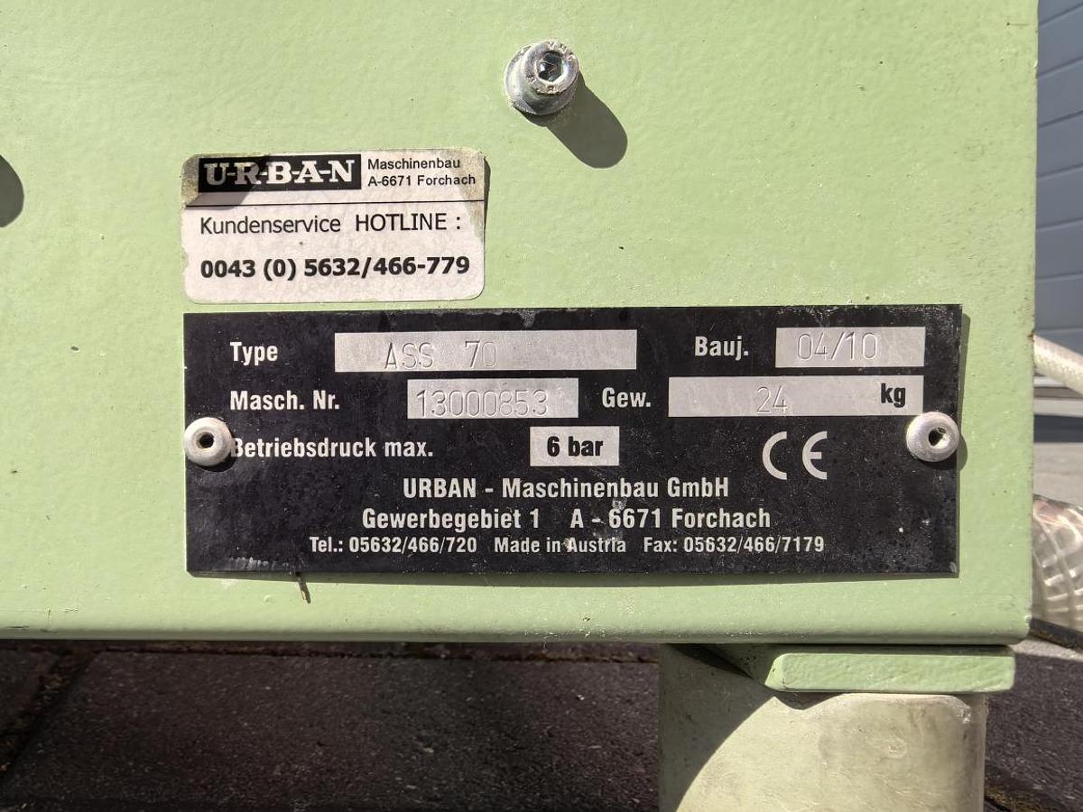 Used URBAN FAS 320 FITTING TABLE YEAR 2010