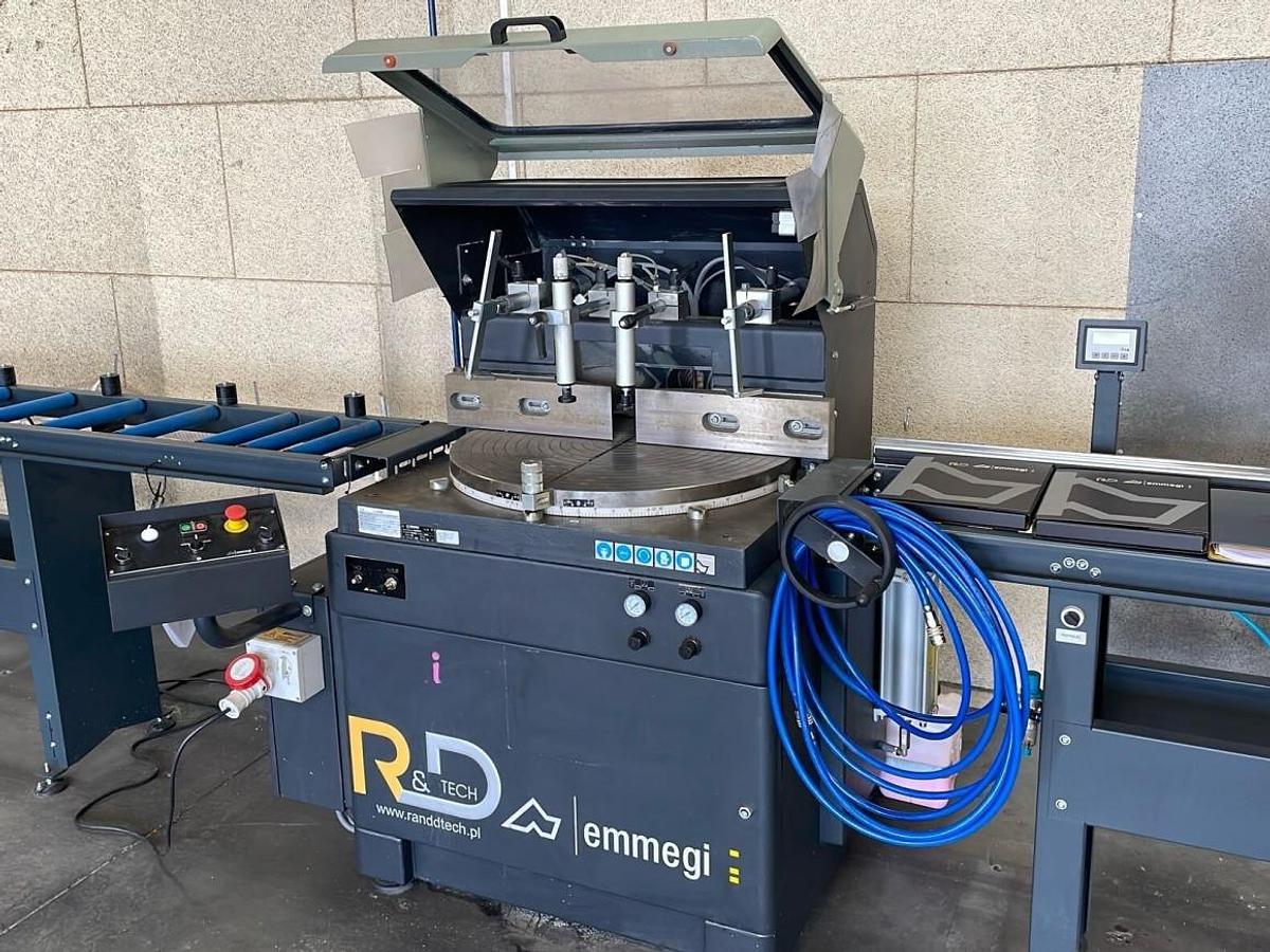Used SINGLE HEAD SAW EMMEGI SCA 550 YEAR 2022