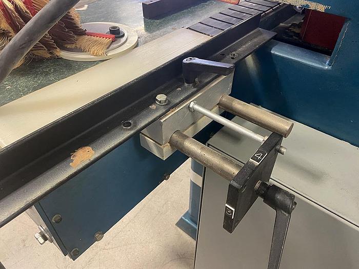 Used Unique Shape and Sand 330 with Doucet Return Conveyor