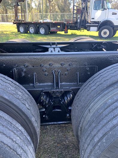 Used 2006 MACK CV 713