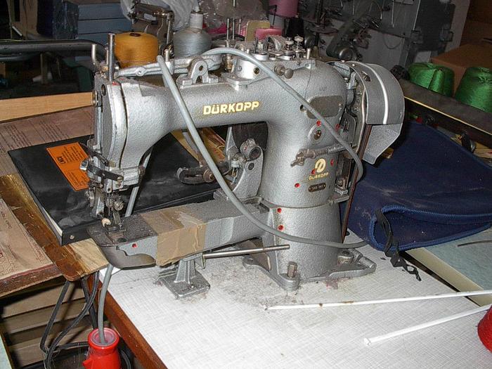 Gebraucht Knopfannähmaschine DÜRKOPP Kl. 566-175-16