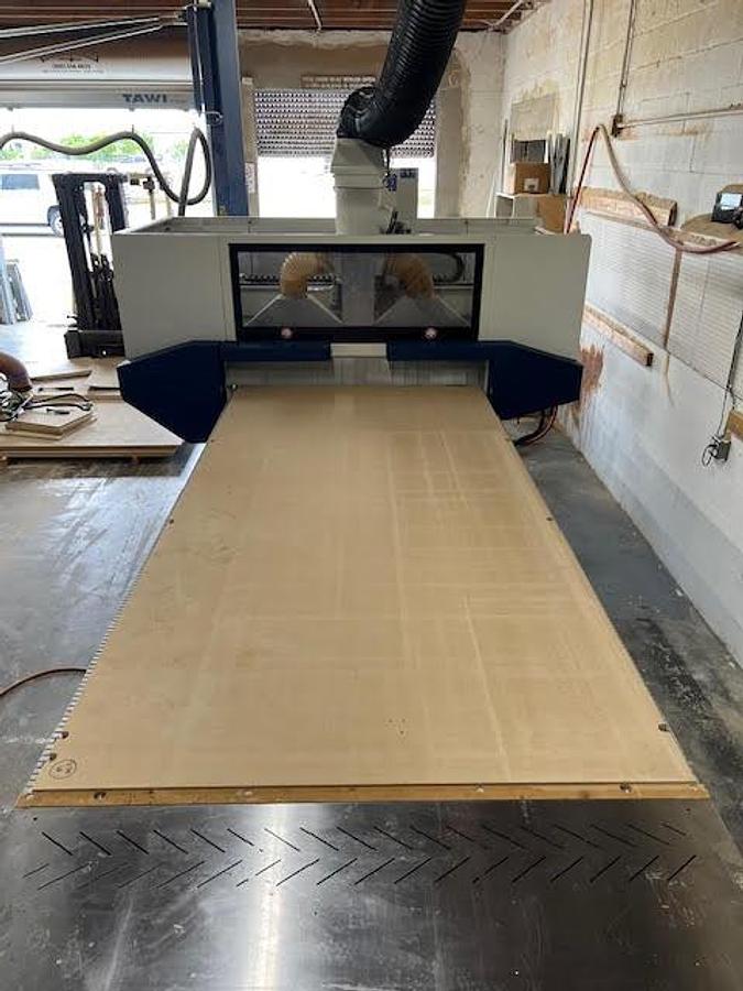 Used SCM x 100 CR Plus CNC Router