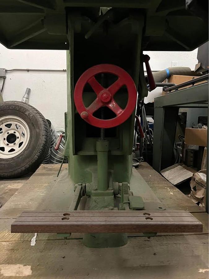 Used Onsrud W240D Pin Router – 7.5 HP – 230V 3 Phase