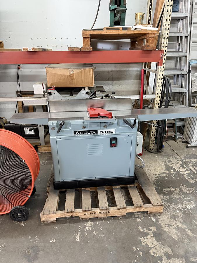Refurbished Delta/ Invicta 8'' Long Bed Jointer w/ New Byrd Head