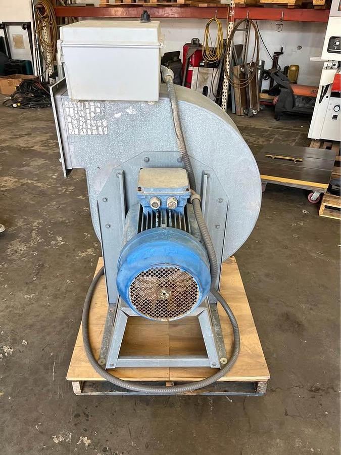 Used Coral 15 HP Industrial Dust Collection Fan w/ Starter Box – 12” Inlet