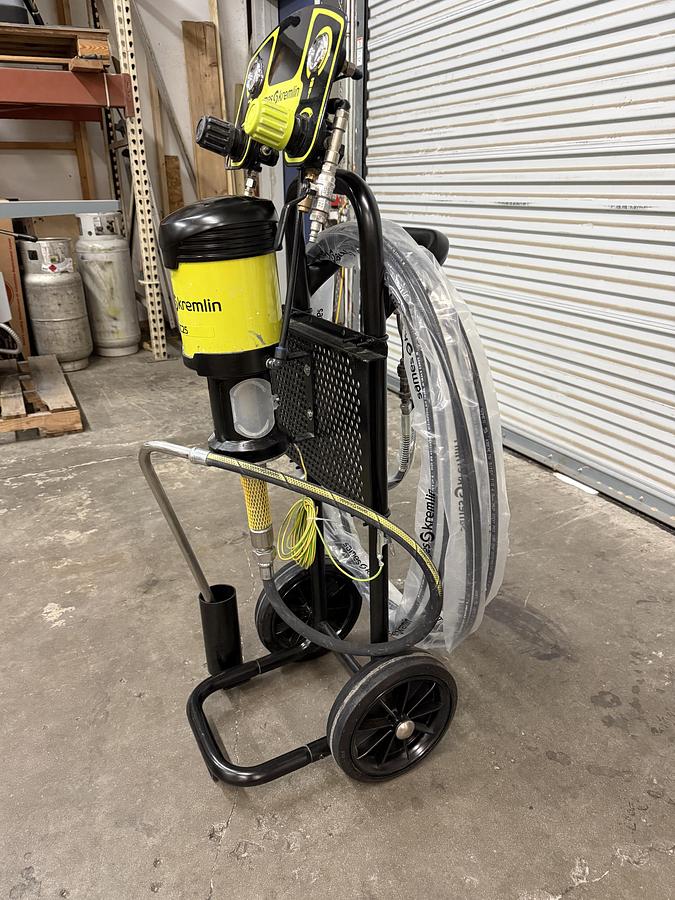 Used Sames & Kremlin Paint Pump & Sprayer (LIKE NEW)