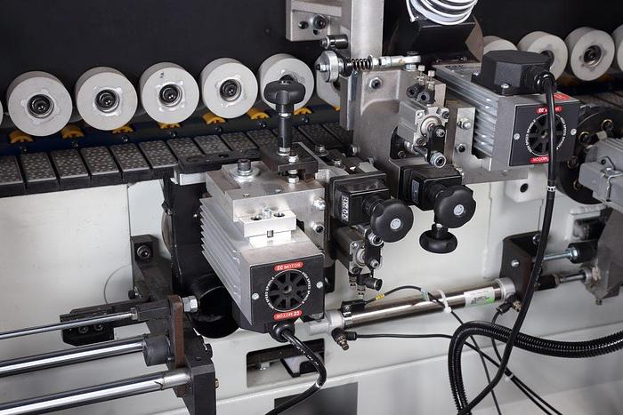 Cantek MX370P Automatic Edgebander with Premilling & Corner Rounding
