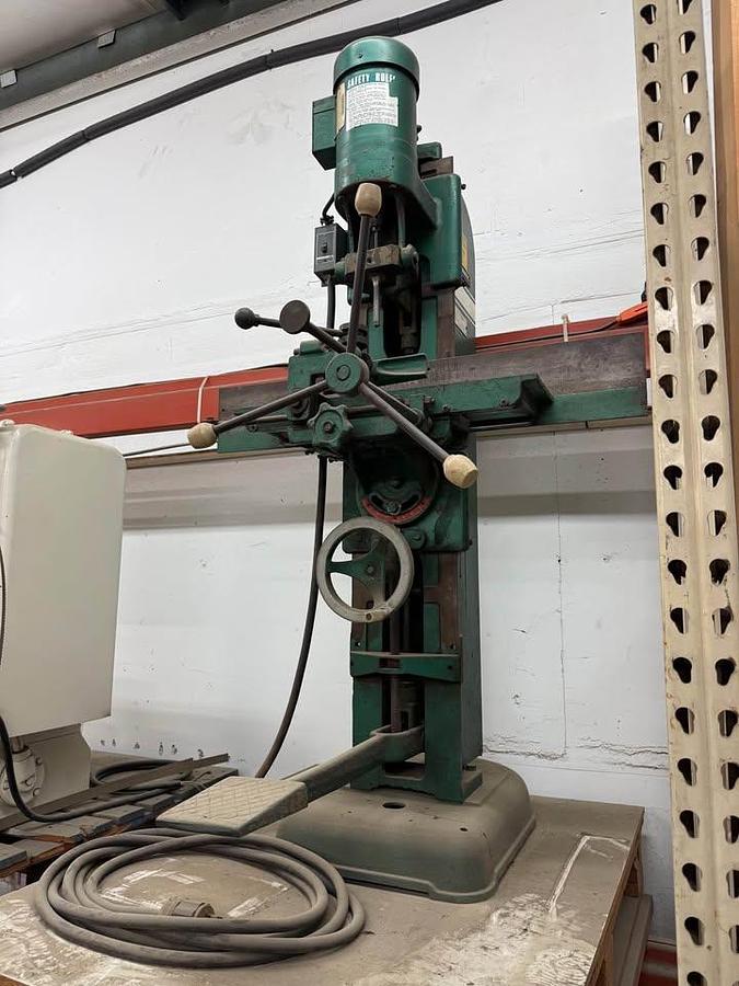 Used Powermatic Model 400 Chisel Mortiser – Extra Tooling Included