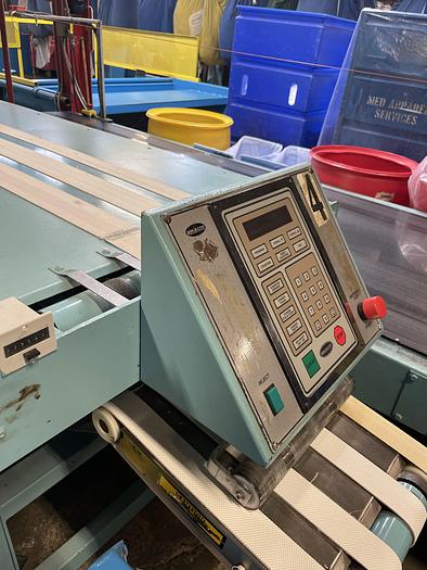 Used 2004 Braun small piece folder