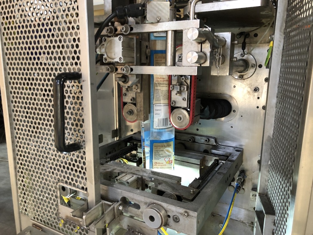 Used Complete weighing and packing line
