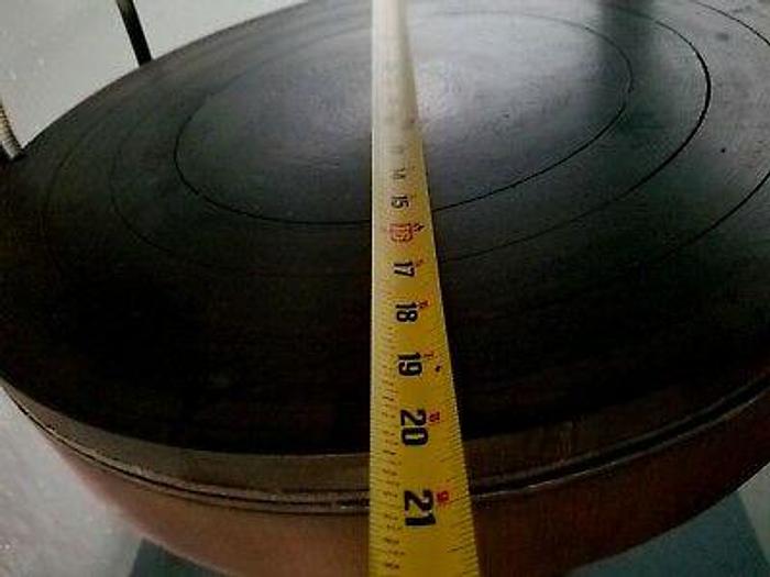 Used 18 Inch Vulcanizer makes Spin Casting Rubber Molds Hydraulic Press Autoclave