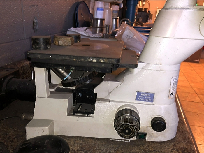 Used NIKON MICROSCOPE ECLIPSE MB100.