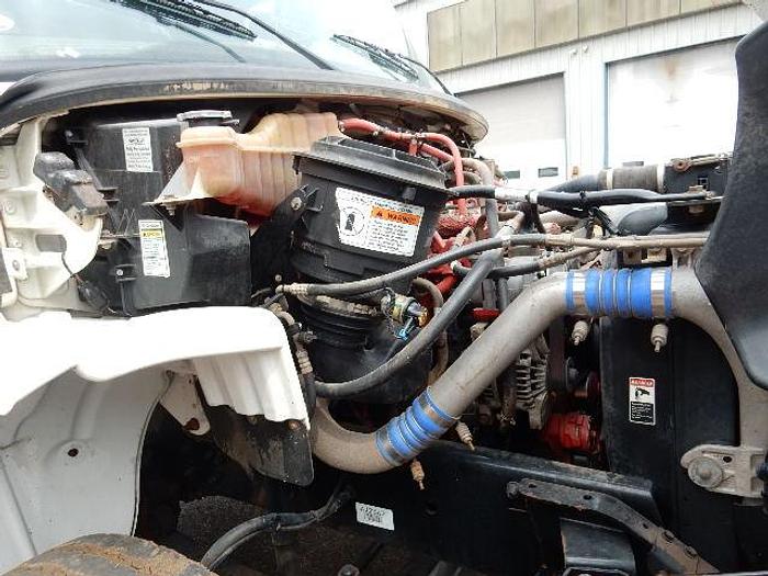 Used 2009 Freightliner M2-106