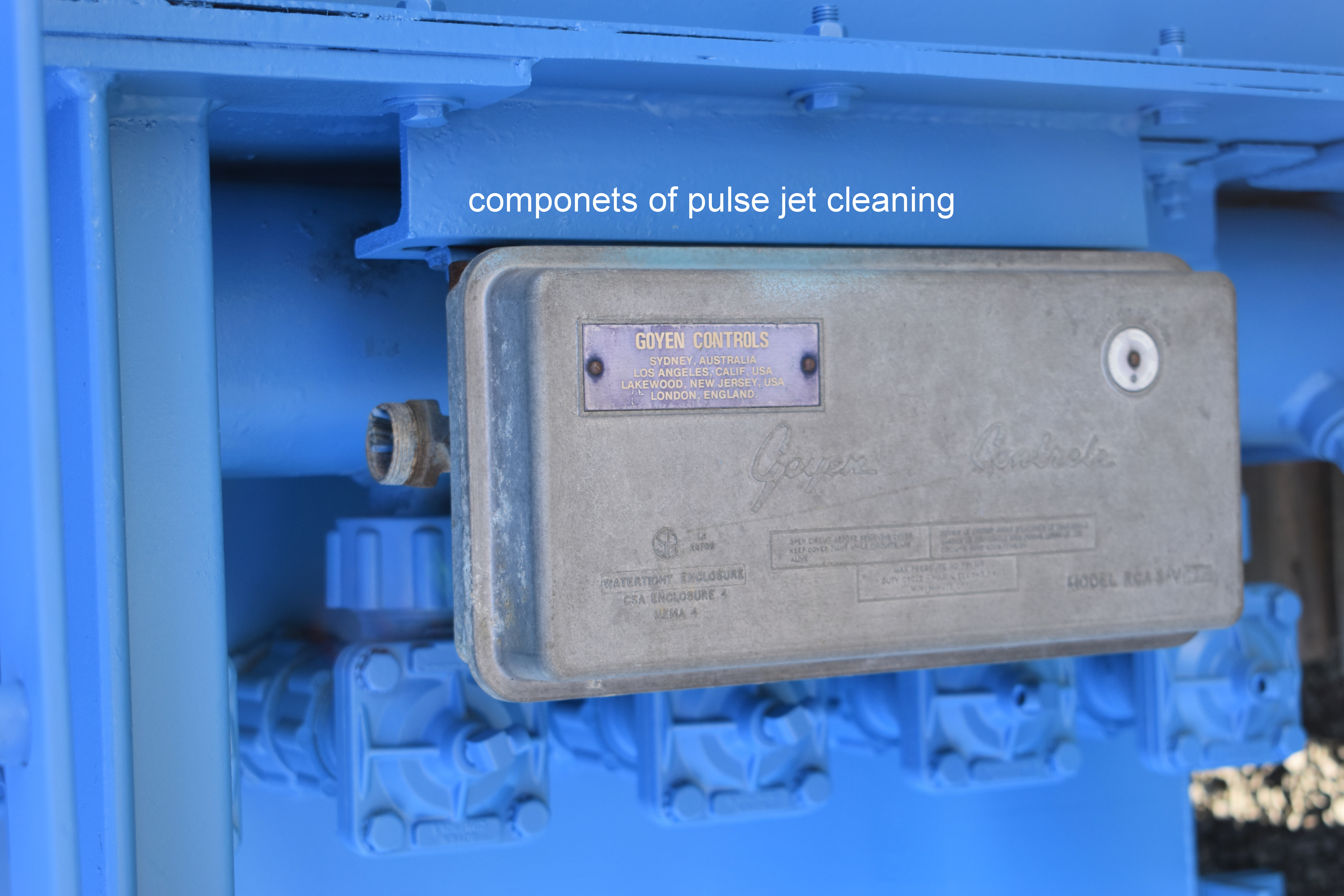 Used used Torit Donaldson 48 filter bags dust collector, 30HP fan,