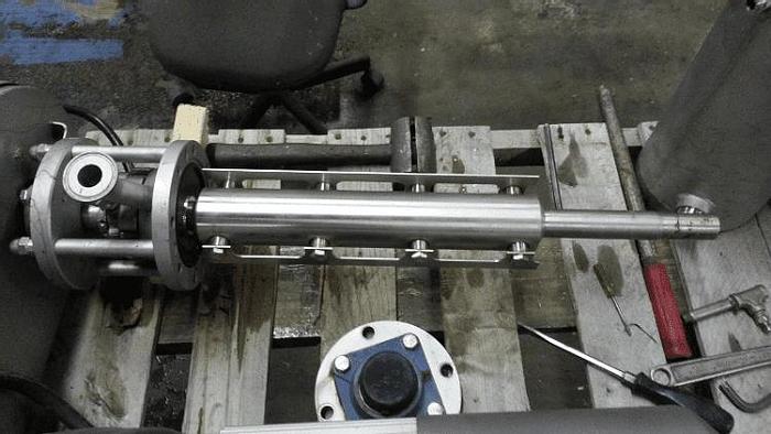 Used 1.50 SQ. FT. SCRAPED SURFACE HEAT EXCHANGER – SANITARY S/S