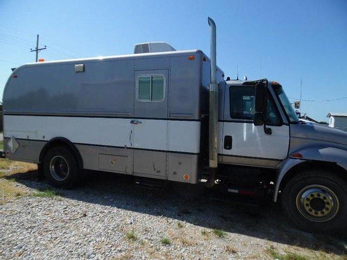 Used 2006 International Custom bodies wireline