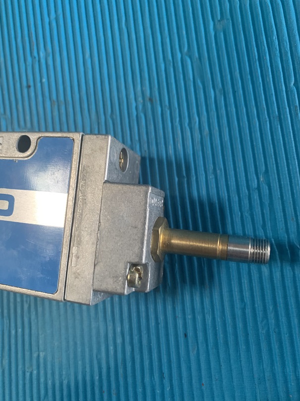 Used Festo Pneumatic valve 15902  mfh-5-1/4-sb