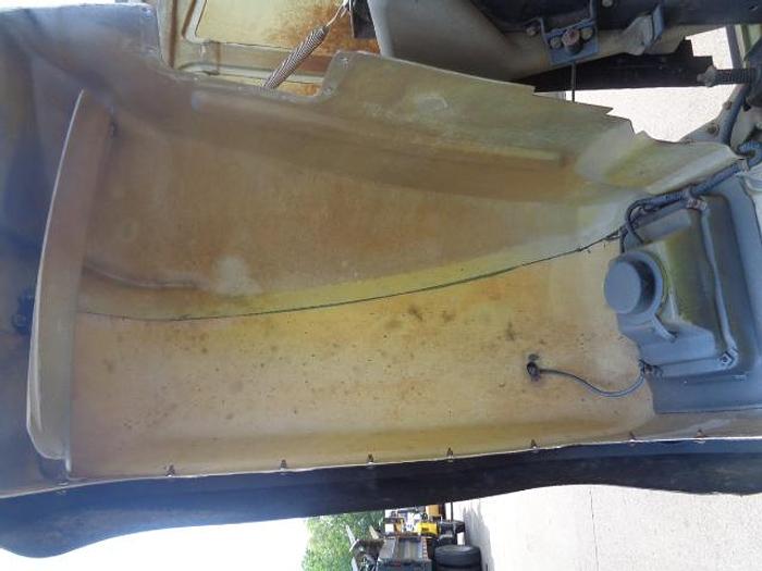 Used 1996 Mack RD690S- Stock #: 8626