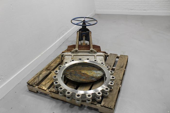 Used True Line 24" Hand Operated Knife Gate Valve #43793