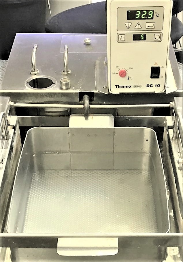 Used Julabo SW1 Shaking Water Bath with Thermo Haake DC10 Controller