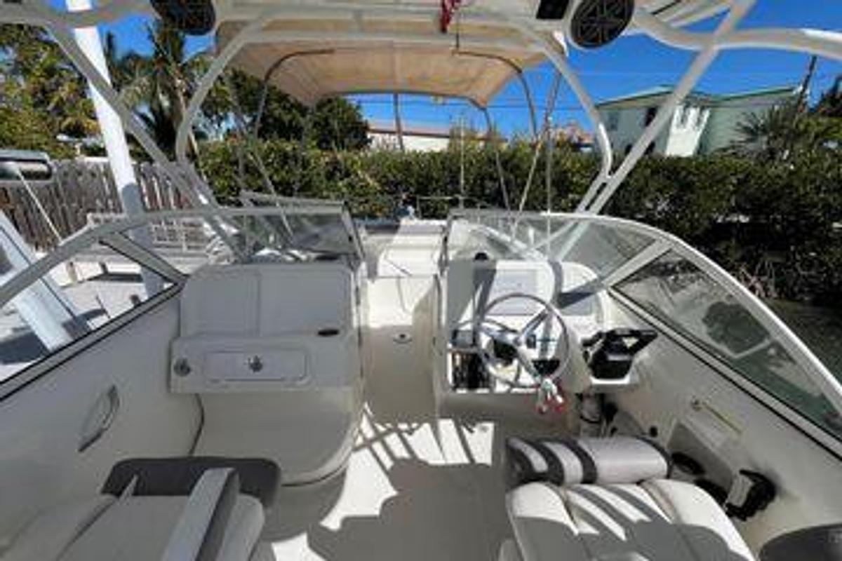 Used 2017 World Cat 255 DC - Dual Console | 25ft