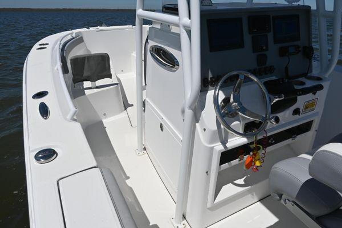 Used 2022 24' Release 240 RX | 24ft