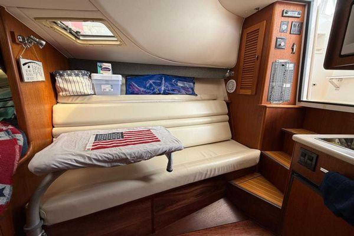 Used 2001 30' Pursuit 3000 Offshore | 30ft