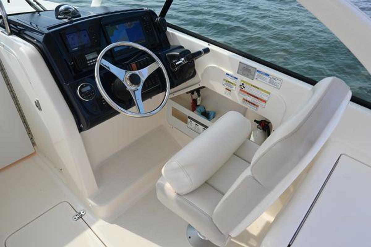 Used 2014 25' Pursuit DC 265 Dual Console | 25ft